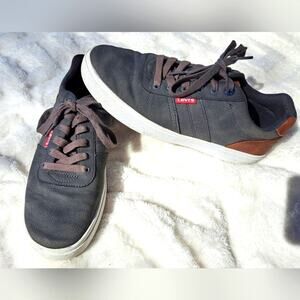 Mens Levi's shoes Size 8
